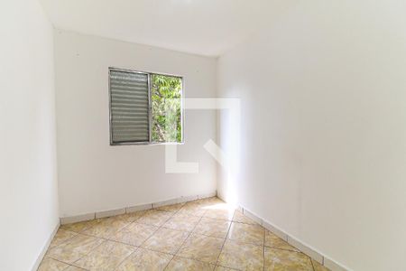 Quarto 2 de apartamento para alugar com 3 quartos, 56m² em Conjunto Residencial José Bonifácio, São Paulo