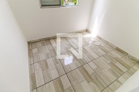 Quarto 1 de apartamento para alugar com 3 quartos, 56m² em Conjunto Residencial José Bonifácio, São Paulo