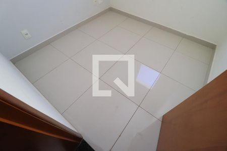 Quarto 2 de apartamento para alugar com 3 quartos, 134m² em Santa Mônica, Uberlândia