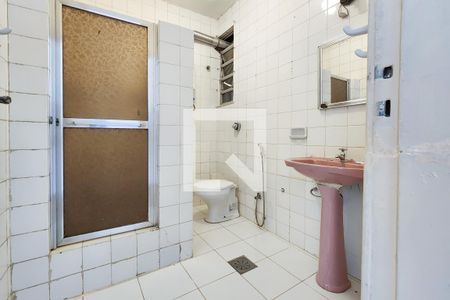 Banheiro de apartamento à venda com 1 quarto, 43m² em Catete, Rio de Janeiro