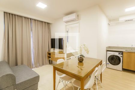 Sala de apartamento para alugar com 2 quartos, 36m² em Moema, São Paulo