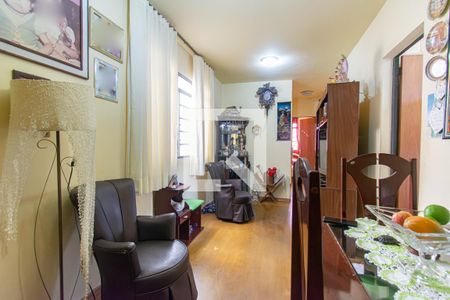 Sala de apartamento à venda com 3 quartos, 70m² em Sagrada Família, Belo Horizonte