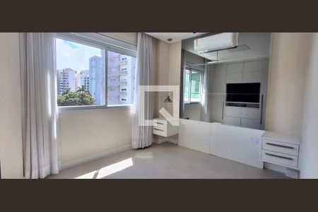 Suíte de apartamento para alugar com 2 quartos, 76m² em Centro, Florianópolis