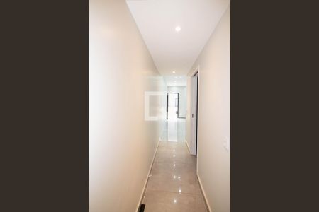 Corredor de casa para alugar com 3 quartos, 200m² em Jardim Presidente Dutra, Guarulhos