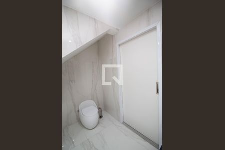 Banheiro de casa para alugar com 3 quartos, 200m² em Jardim Presidente Dutra, Guarulhos