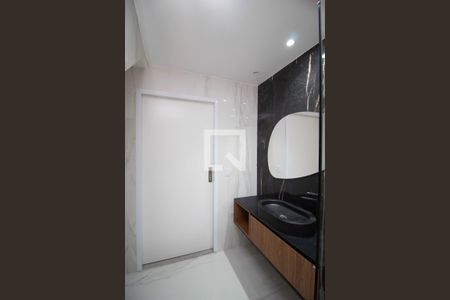 Banheiro de casa para alugar com 3 quartos, 200m² em Jardim Presidente Dutra, Guarulhos