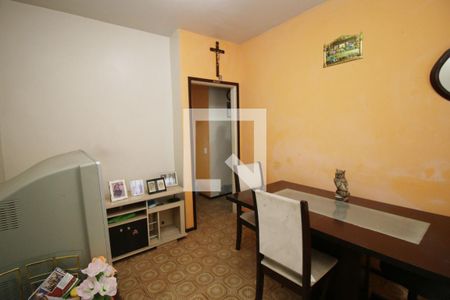 Sala de casa para alugar com 4 quartos, 297m² em Brás de Pina, Rio de Janeiro