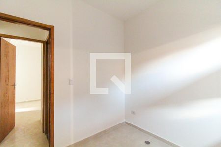 Quarto 1 de apartamento para alugar com 2 quartos, 38m² em Cidade Líder, São Paulo