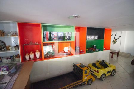 Terraço de casa à venda com 4 quartos, 255m² em Tropical, Contagem