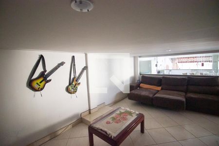 Terraço de casa à venda com 4 quartos, 255m² em Tropical, Contagem