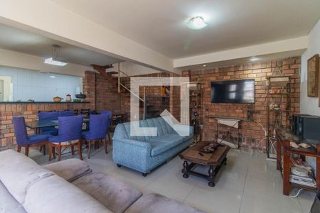 Sala de casa para alugar com 3 quartos, 160m² em Partenon, Porto Alegre