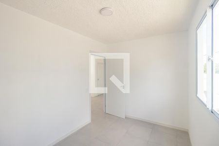 Quarto 1 de apartamento para alugar com 2 quartos, 40m² em Guaratiba, Rio de Janeiro