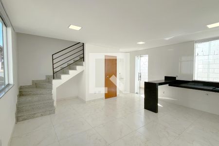 Sala de casa de condomínio à venda com 3 quartos, 83m² em Trevo, Belo Horizonte