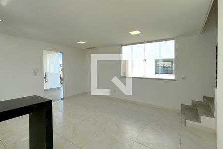 Sala de casa de condomínio à venda com 3 quartos, 84m² em Trevo, Belo Horizonte