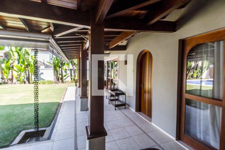 Vista da Sala de casa de condomínio à venda com 5 quartos, 1450m² em Residencial Cinco (alphaville), Santana de Parnaíba