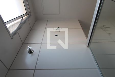 Banheiro de apartamento para alugar com 2 quartos, 50m² em Felixlândia (justinópolis), Ribeirão das Neves