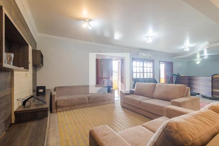 Sala de casa à venda com 3 quartos, 870m² em Campo Novo, Porto Alegre