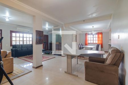 Sala de casa à venda com 3 quartos, 870m² em Campo Novo, Porto Alegre