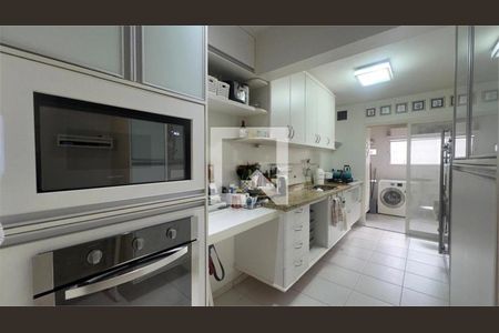 Apartamento à venda com 2 quartos, 115m² em Real Parque, São Paulo