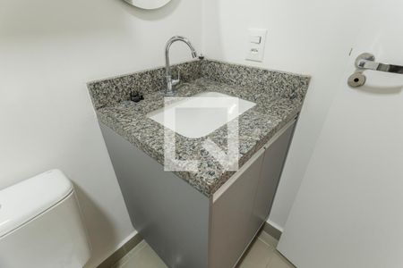 Banheiro de apartamento para alugar com 1 quarto, 25m² em Vila Olímpia, São Paulo