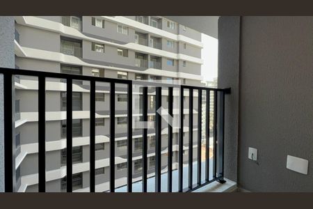 Sacada de kitnet/studio à venda com 1 quarto, 26m² em Pinheiros, São Paulo
