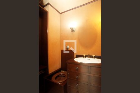 Lavabo de apartamento para alugar com 3 quartos, 152m² em Rio Branco, Porto Alegre