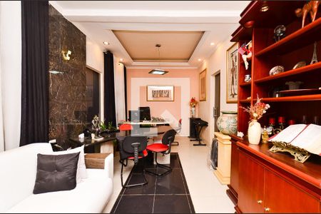 Sala de casa à venda com 6 quartos, 400m² em Santa Tereza, Belo Horizonte