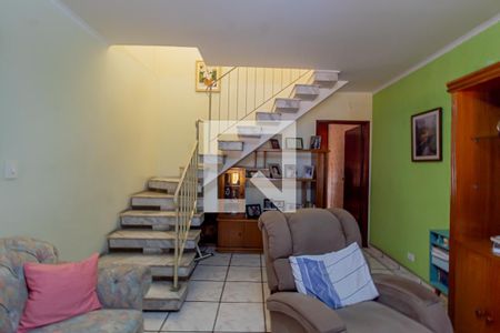 Sala de casa à venda com 3 quartos, 150m² em Vila Nhocuné, São Paulo