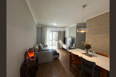 Sala de apartamento à venda com 3 quartos, 85m² em Jardim Tupanci, Barueri