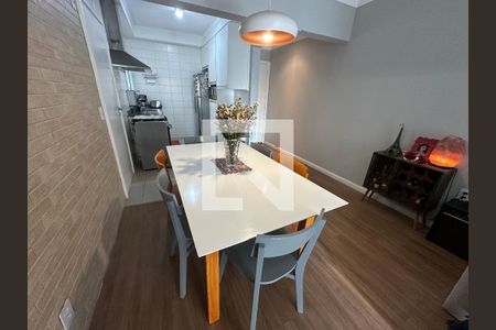 Sala de apartamento à venda com 3 quartos, 85m² em Jardim Tupanci, Barueri
