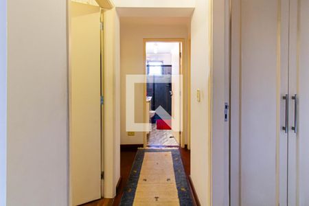 Corredor de apartamento à venda com 4 quartos, 264m² em Vila Romana, São Paulo