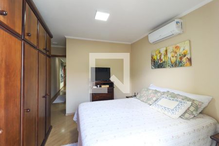 Suíte de casa à venda com 3 quartos, 153m² em Vila Nivi, São Paulo