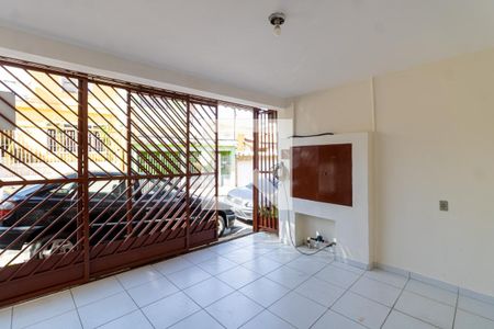 Casa para alugar com 90m², 2 quartos e 1 vagaÁrea de Serviço e garagem
