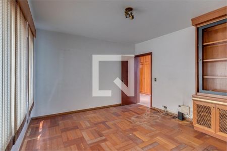 Casa à venda com 4 quartos, 897m² em Vila Nova Caledonia, São Paulo