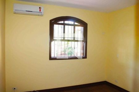 Casa à venda com 3 quartos, 200m² em Jardim Santo Amaro, São Paulo