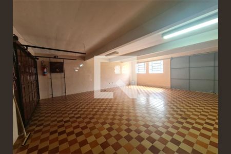 Casa à venda com 4 quartos, 295m² em Interlagos, São Paulo