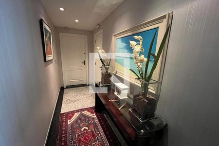 Hall de entrada Privativo de apartamento à venda com 4 quartos, 600m² em Jardim Guanabara, Rio de Janeiro