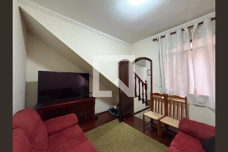 Sala de TV de casa à venda com 5 quartos, 360m² em Vila Humaita, Santo André