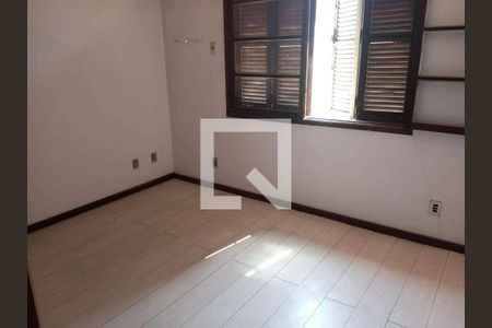 Casa à venda com 4 quartos, 285m² em Laranjeiras, Rio de Janeiro