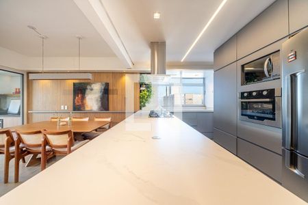 Cozinha de apartamento para alugar com 3 quartos, 121m² em Petrópolis, Porto Alegre