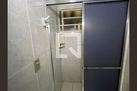 Banheiro de apartamento para alugar com 2 quartos, 49m² em Arco Íris, Cotia