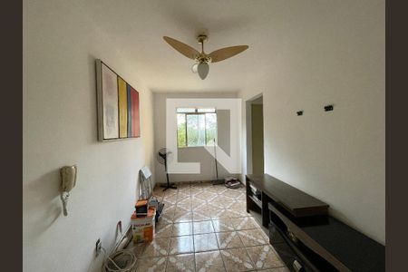 Sala de apartamento para alugar com 2 quartos, 49m² em Arco Íris, Cotia