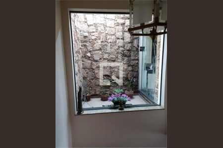 Casa à venda com 3 quartos, 250m² em Vila Oratorio, São Paulo