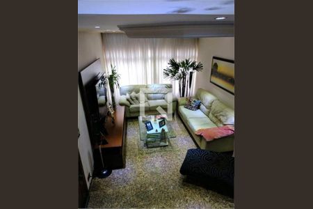 Casa à venda com 3 quartos, 250m² em Vila Oratorio, São Paulo