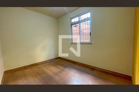 Quarto 2 de apartamento para alugar com 2 quartos, 50m² em Sagrada Família, Belo Horizonte