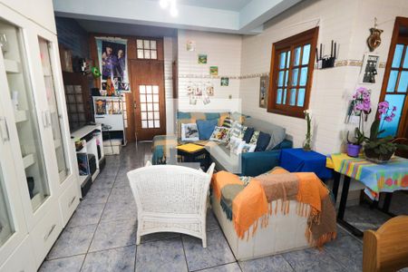 Sala 2 de casa para alugar com 3 quartos, 390m² em Partenon, Porto Alegre