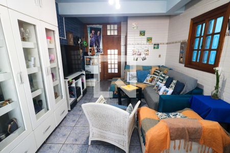 Sala 2 de casa para alugar com 3 quartos, 390m² em Partenon, Porto Alegre