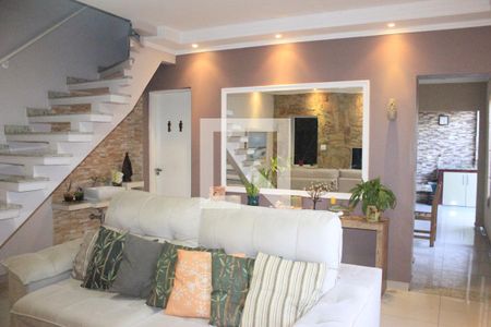 Sala de casa à venda com 3 quartos, 238m² em Jardim Vila Galvao, Guarulhos