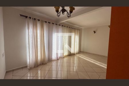 Sala de casa à venda com 4 quartos, 176m² em Jardim Leonor, Campinas