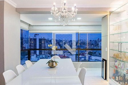 Apartamento à venda com 3 quartos, 235m² em Petrópolis, Porto Alegre